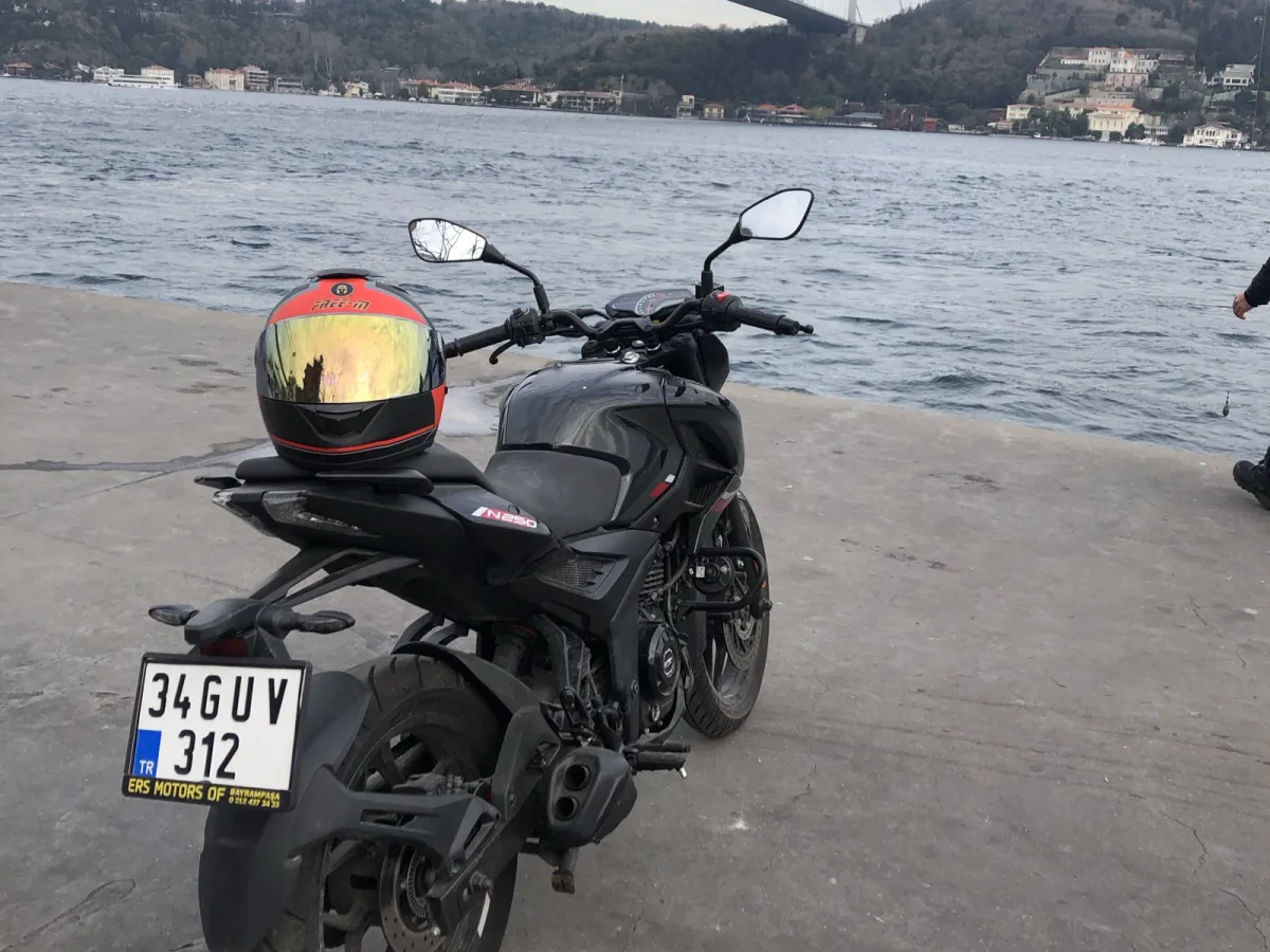 Pulsar n250